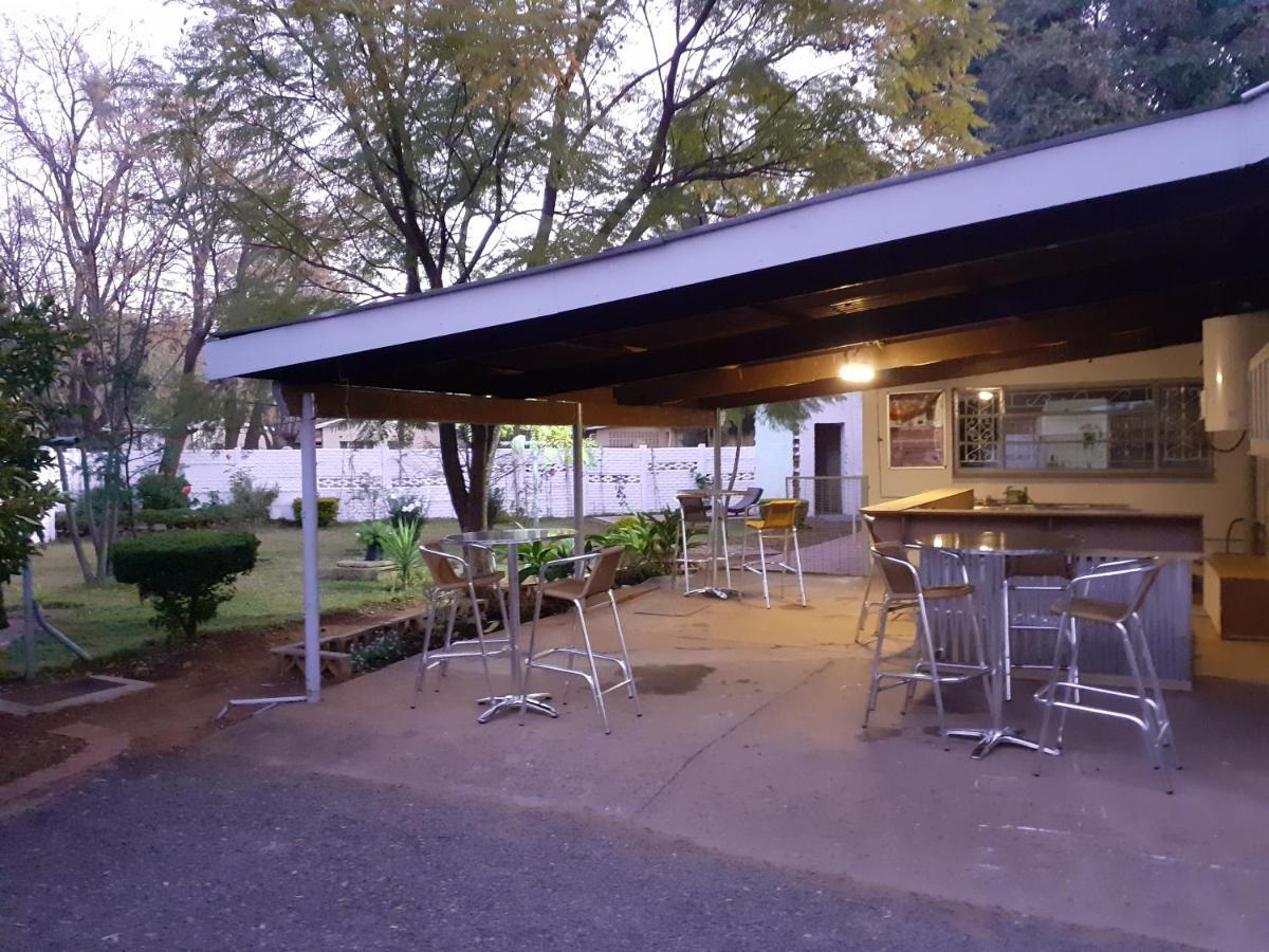 Driftwood Boutique Bed And Breakfast Lobatse Kültér fotó