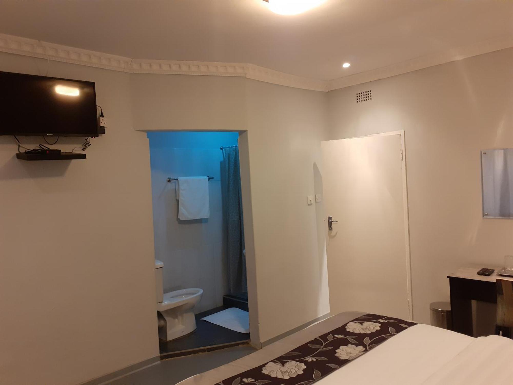 Driftwood Boutique Bed And Breakfast Lobatse Kültér fotó