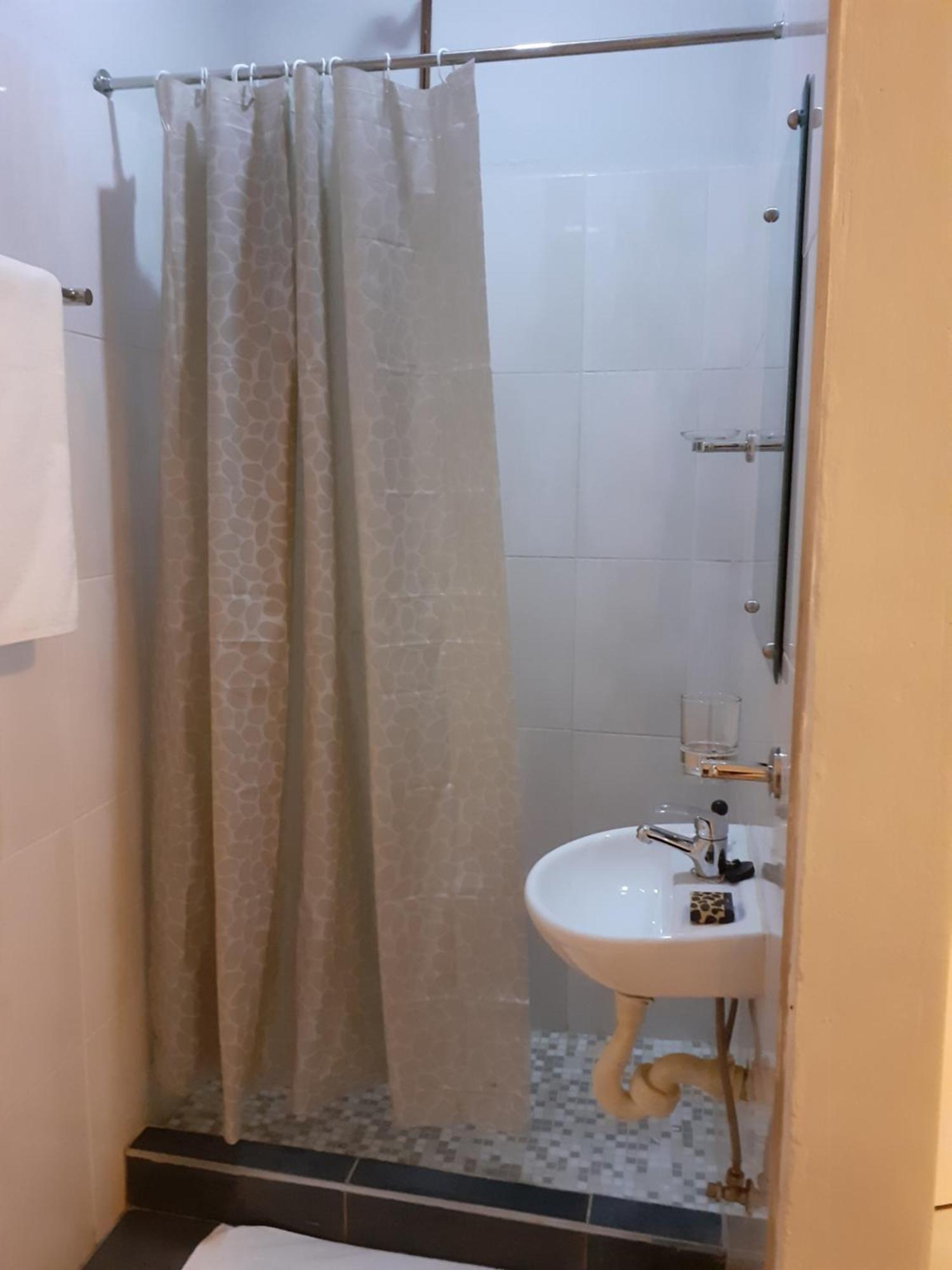 Driftwood Boutique Bed And Breakfast Lobatse Kültér fotó